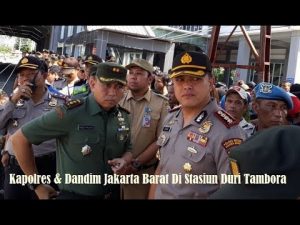 Read more about the article Jokowi ke Stasiun Duri Jakbar, Kapolres dan Dandim Kompak Dalam Pengamanan