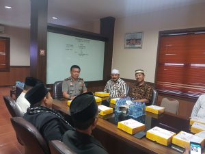 Read more about the article Kapolsek Tambora menerima kunjungan silaturahmi Forsima Kecamatan Tambora