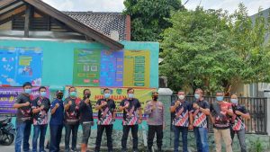 Read more about the article Turunkan Angka Covid-19, Team Sus 4 Sat Narkoba Polres Jakbar Resmikan Kampung Tangguh Jaya di Kebon Jeruk Jakarta Barat