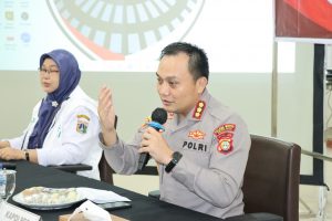 Read more about the article Dukung Pemulihan Ekonomi Nasional, Polres Metro Jakarta Barat Beri Pelatihan UMKM Promosikan Produk Kuliner Melalui Sarana E-commerce