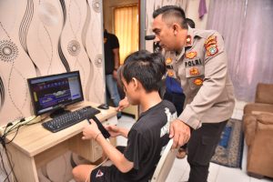 Read more about the article Polisi Gerebek Markas Judi Online di Apartemen Kawasan Cengkareng, 24 Operator ditangkap!