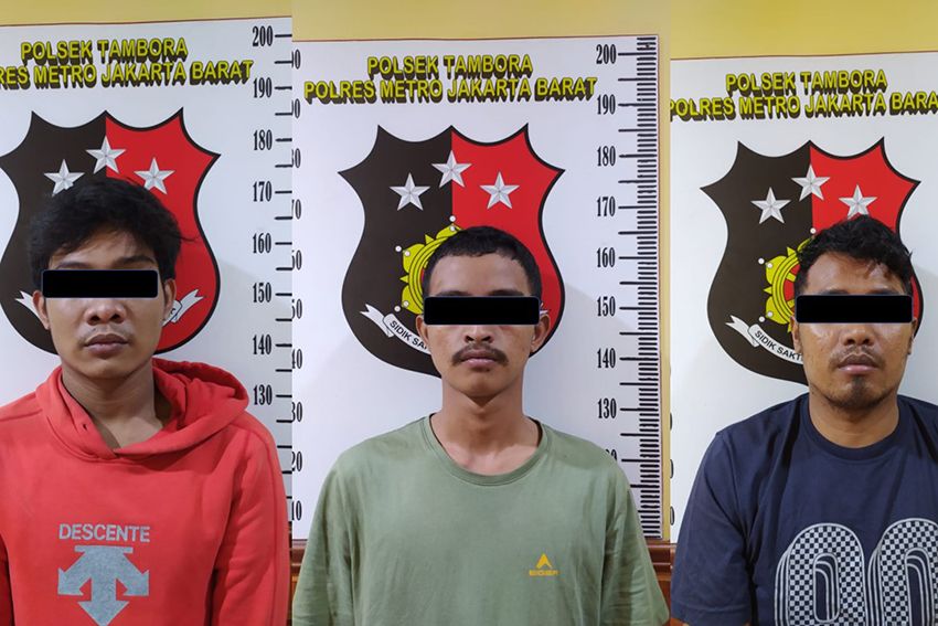 Read more about the article Polisi Ringkus Trio Pencuri Motor Ketua RT di Tambora Jakarta Barat