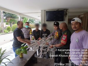 Read more about the article Polisi Rw Kebon Jeruk Gagalkan Aksi Pencurian Rumah Kosong